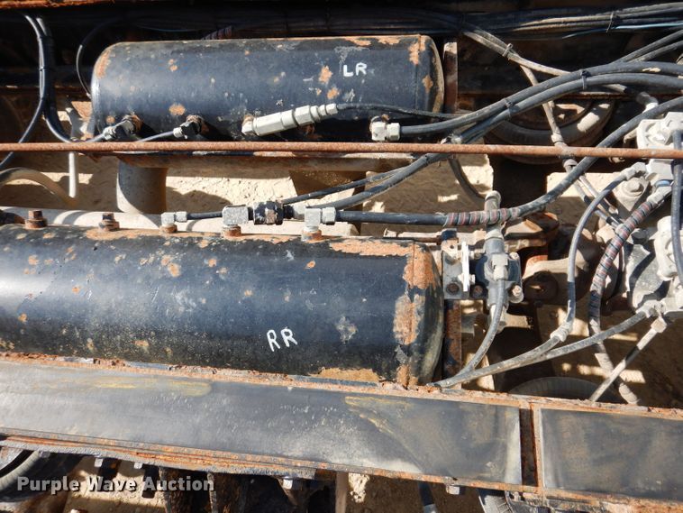 image for item IN9976 1992 Western Star 4864F  truck cab and chassis