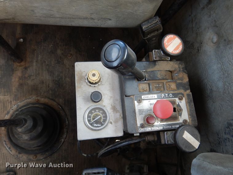 image for item IN9976 1992 Western Star 4864F  truck cab and chassis