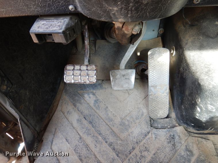 image for item IN9976 1992 Western Star 4864F  truck cab and chassis