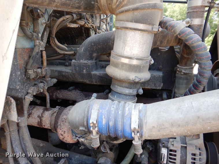 image for item IN9976 1992 Western Star 4864F  truck cab and chassis