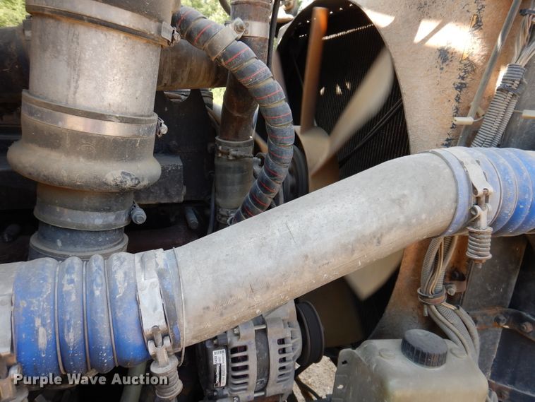 image for item IN9976 1992 Western Star 4864F  truck cab and chassis