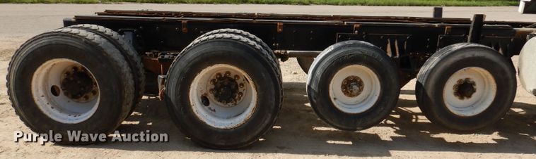 image for item IN9976 1992 Western Star 4864F  truck cab and chassis