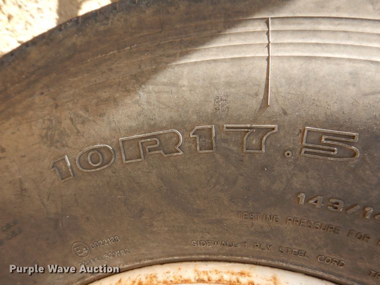 image for item IN9976 1992 Western Star 4864F  truck cab and chassis