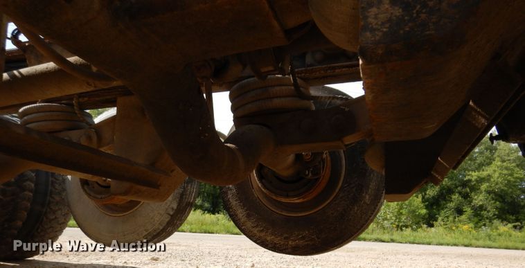 image for item IN9976 1992 Western Star 4864F  truck cab and chassis