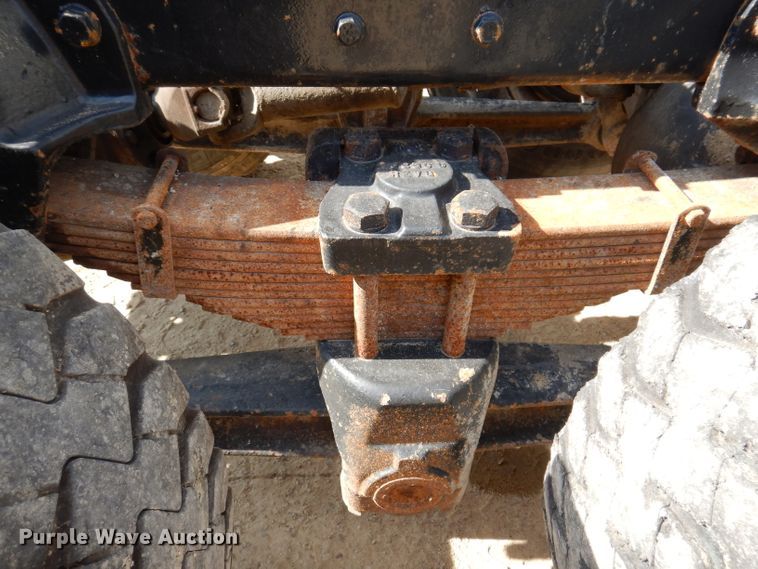 image for item IN9976 1992 Western Star 4864F  truck cab and chassis