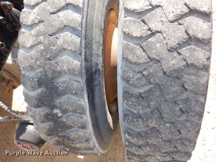 image for item IN9976 1992 Western Star 4864F  truck cab and chassis