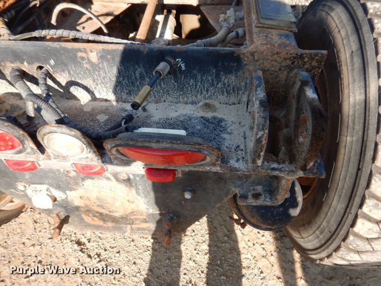 image for item IN9977 1992 Western Star 4864F  truck cab and chassis