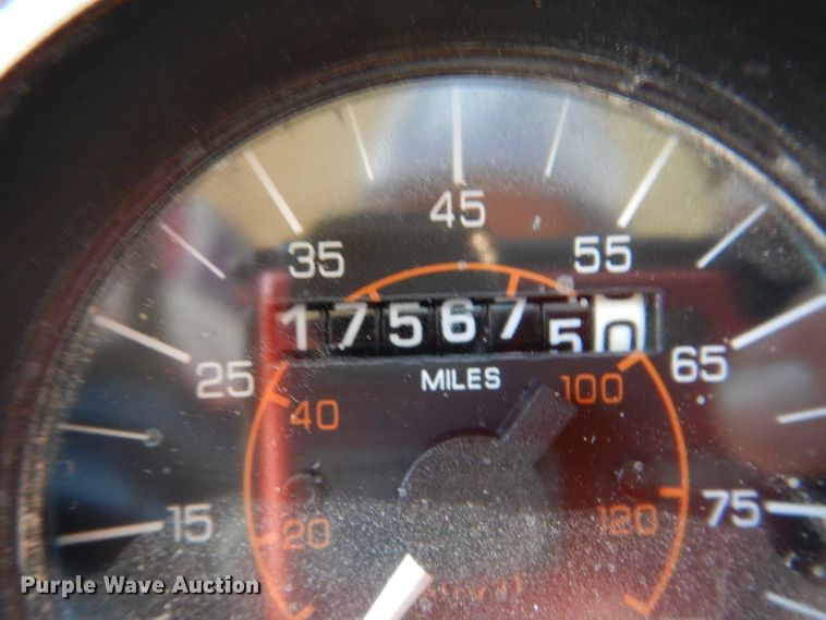 image for item IN9977 1992 Western Star 4864F  truck cab and chassis