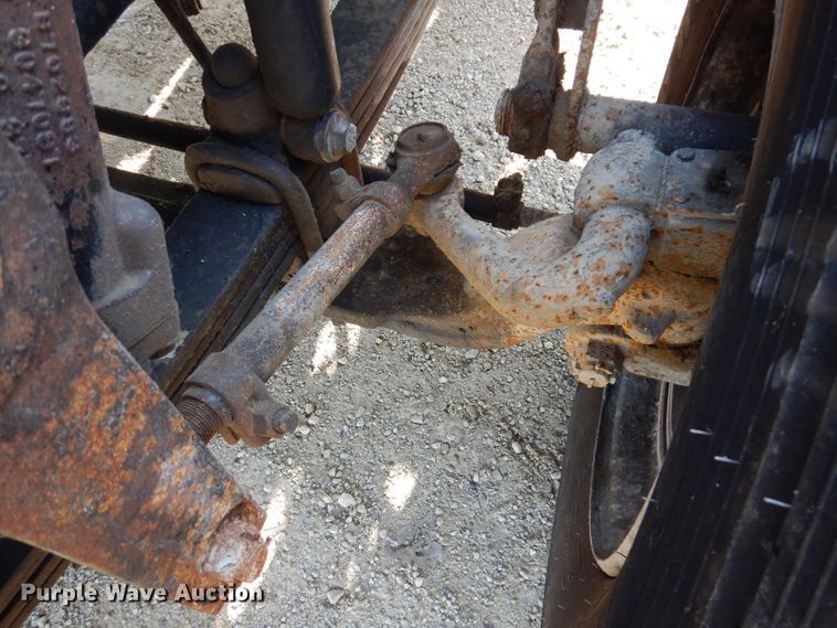 image for item IN9977 1992 Western Star 4864F  truck cab and chassis