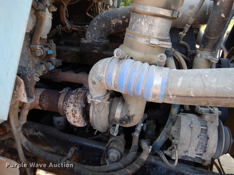 image for item IN9977 1992 Western Star 4864F  truck cab and chassis