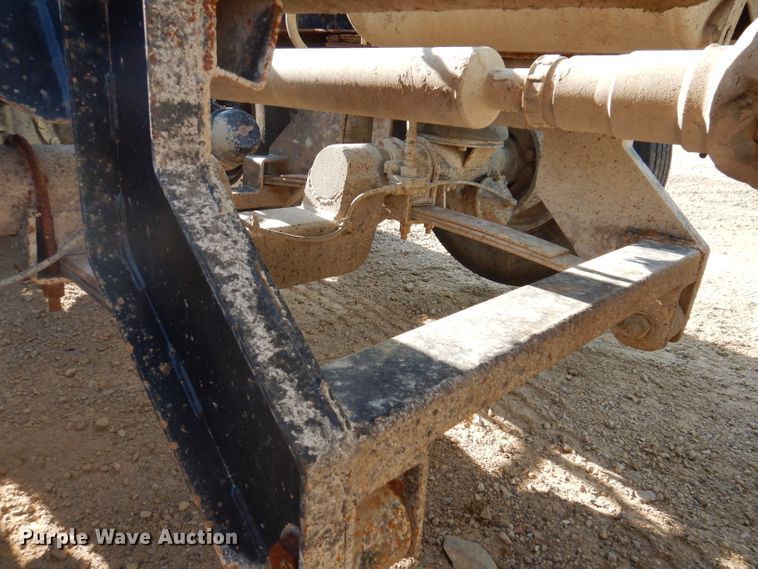 image for item IN9977 1992 Western Star 4864F  truck cab and chassis