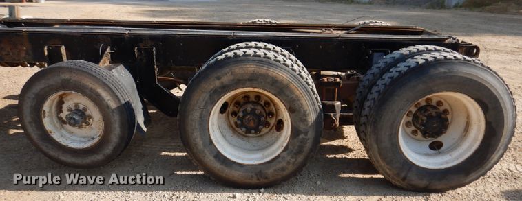 image for item IN9977 1992 Western Star 4864F  truck cab and chassis