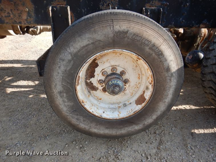 image for item IN9977 1992 Western Star 4864F  truck cab and chassis