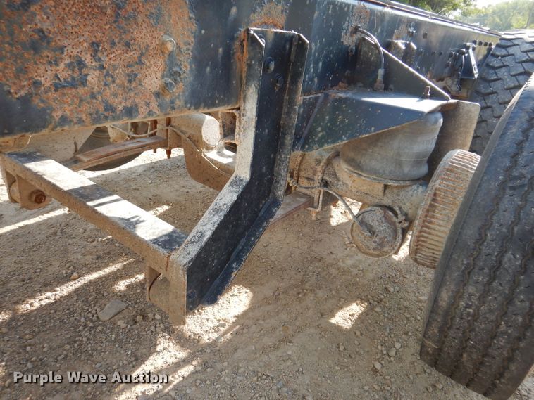 image for item IN9977 1992 Western Star 4864F  truck cab and chassis