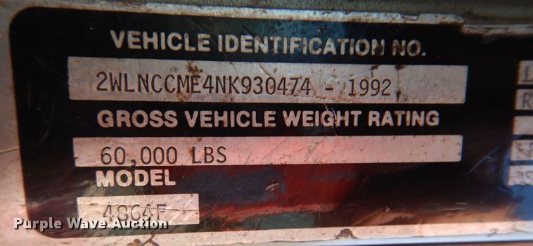 image for item IN9977 1992 Western Star 4864F  truck cab and chassis