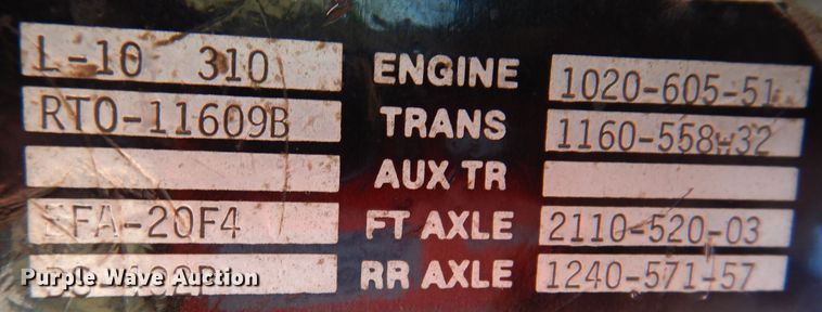 image for item IN9977 1992 Western Star 4864F  truck cab and chassis