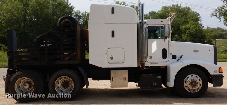 image for item IN9978 1996 Peterbilt 377  toter truck