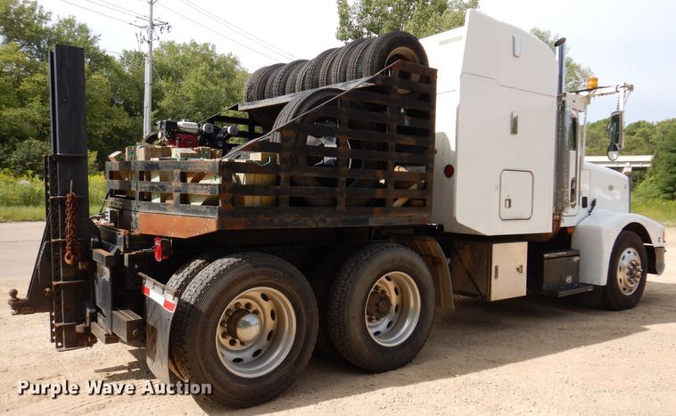 image for item IN9978 1996 Peterbilt 377  toter truck