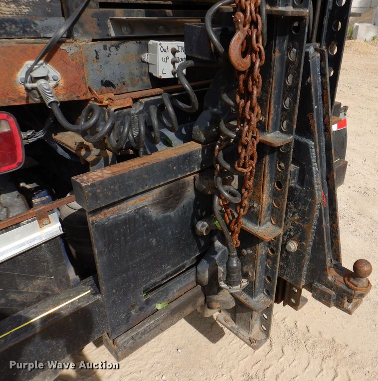 image for item IN9978 1996 Peterbilt 377  toter truck