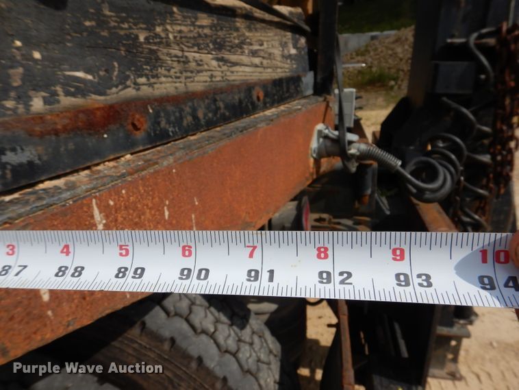 image for item IN9978 1996 Peterbilt 377  toter truck