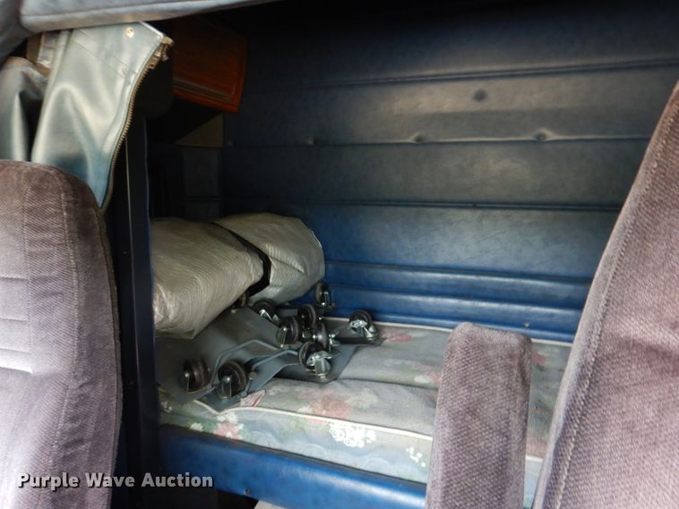 image for item IN9978 1996 Peterbilt 377  toter truck