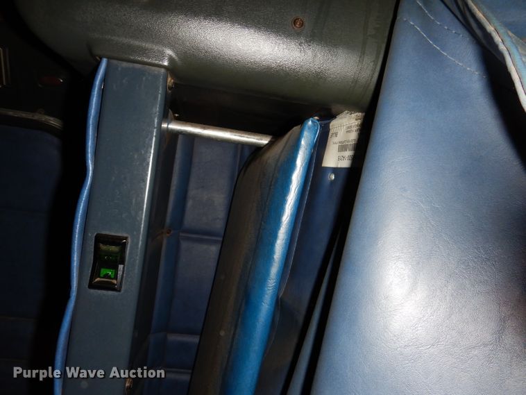 image for item IN9978 1996 Peterbilt 377  toter truck