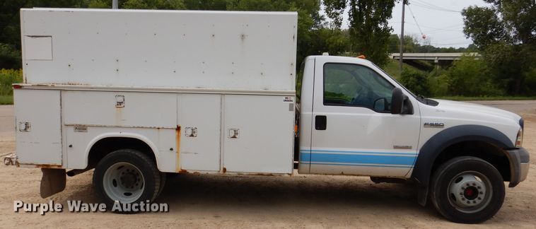 image for item IN9979 2006 Ford F550  utility / service truck