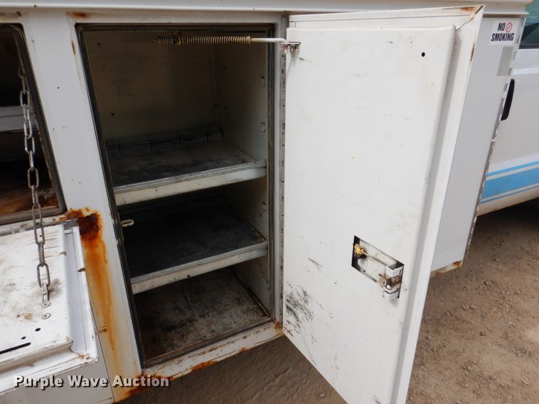 image for item IN9979 2006 Ford F550  utility / service truck