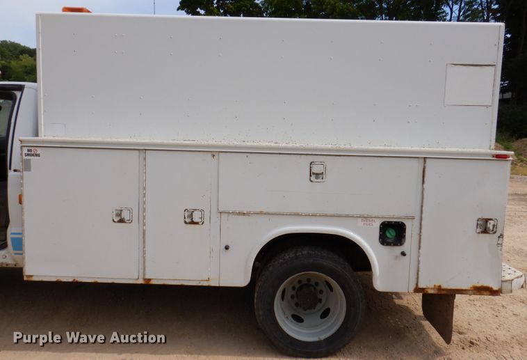 image for item IN9979 2006 Ford F550  utility / service truck