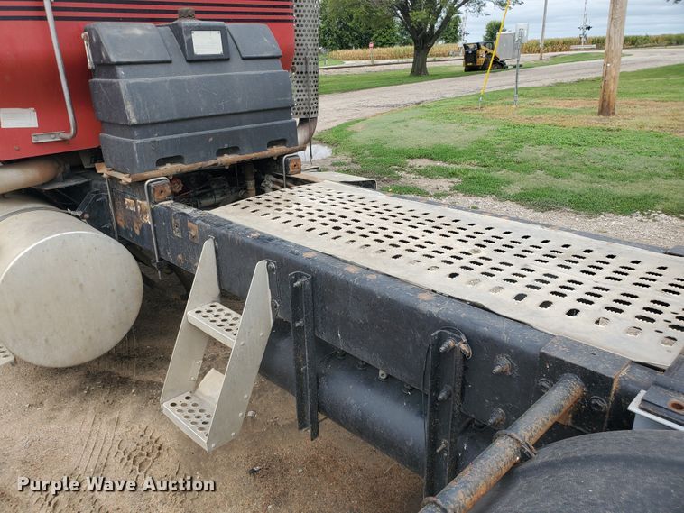 image for item IT9827 2009 Kenworth T800  semi truck