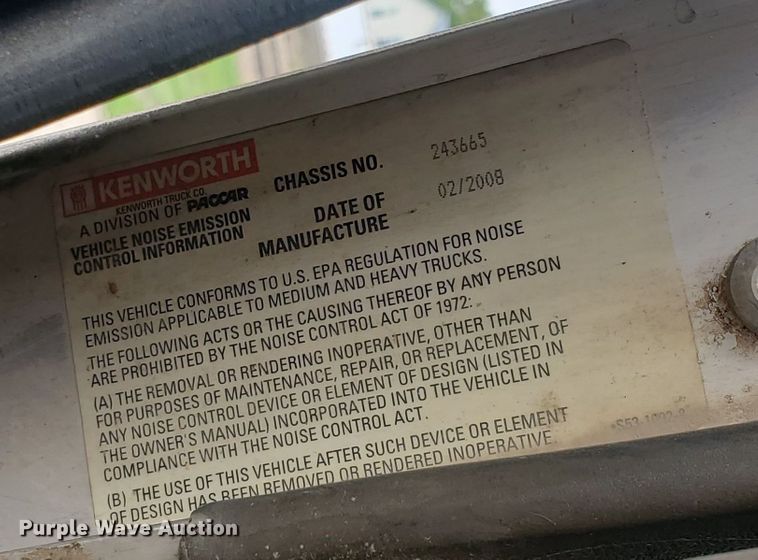 image for item IT9827 2009 Kenworth T800  semi truck