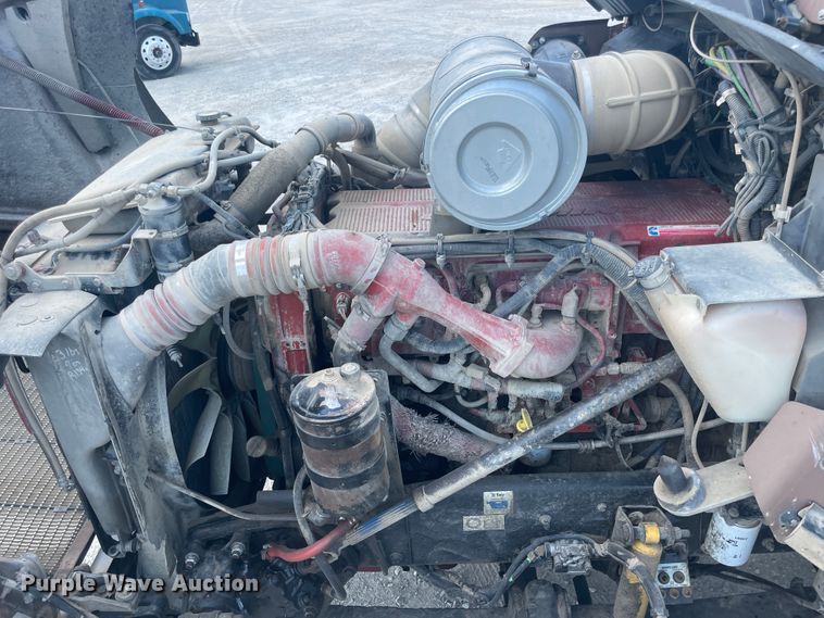 image for item JQ9715 2007 Kenworth T800  semi truck