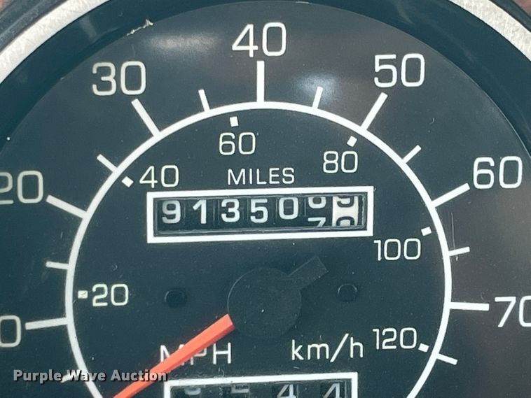 image for item JQ9718 2002 Kenworth T800  semi truck