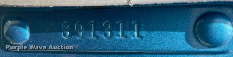 image for item JQ9718 2002 Kenworth T800  semi truck