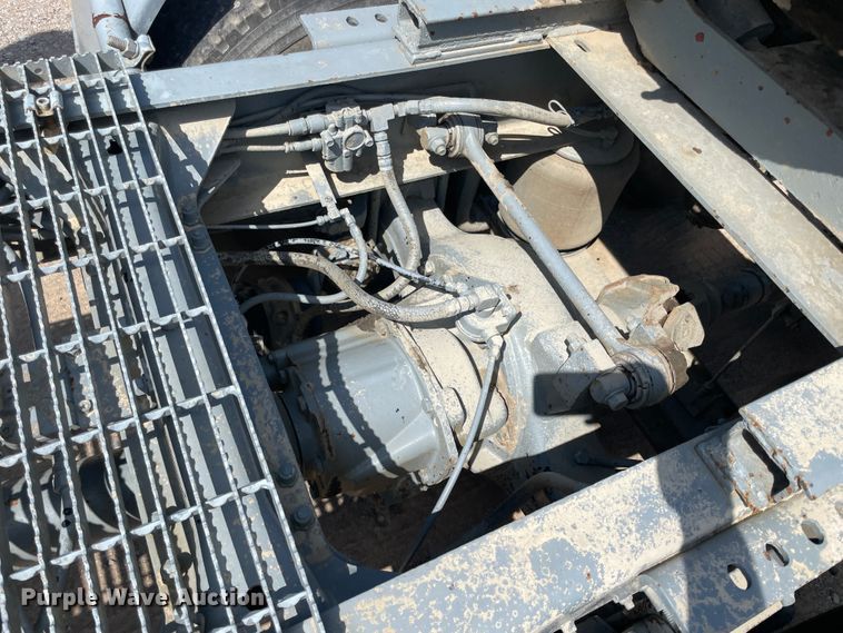 image for item JQ9738 1999 Mack CH613  semi truck