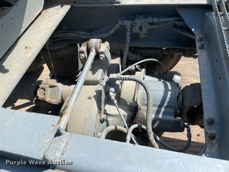 image for item JQ9738 1999 Mack CH613  semi truck