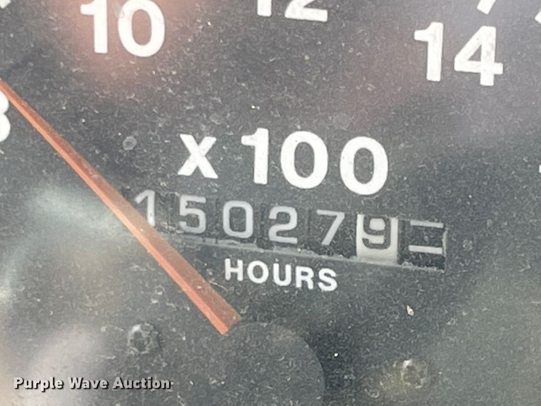 image for item JQ9739 2000 Mack CH613  semi truck