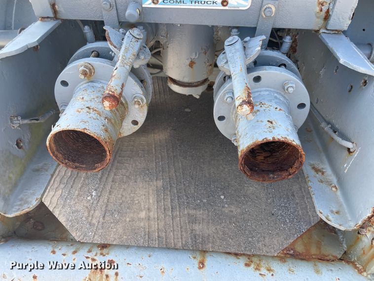 image for item JQ9740 1980 Mack DM686S  water truck