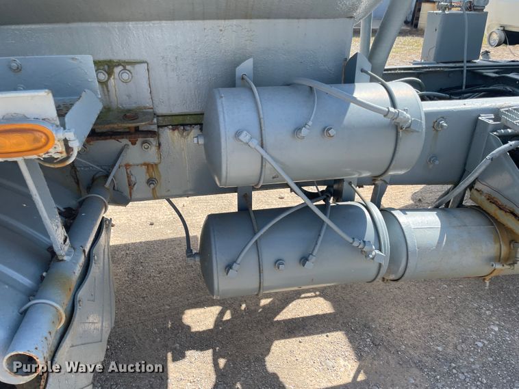 image for item JQ9740 1980 Mack DM686S  water truck