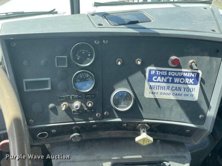 image for item JQ9740 1980 Mack DM686S  water truck