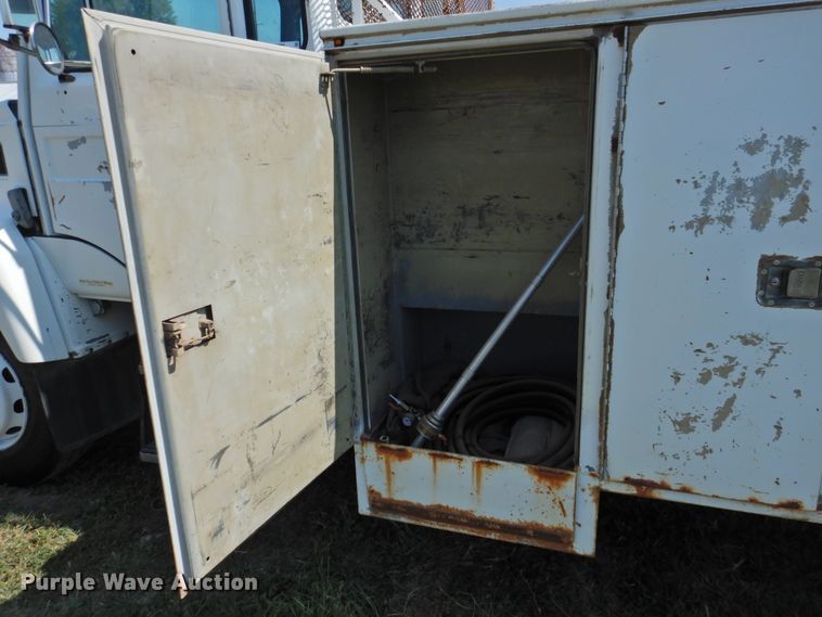 image for item JX9906 1990 Mack CS200P  utility / service truck