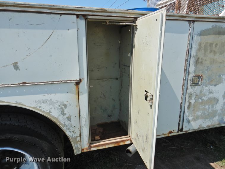 image for item JX9906 1990 Mack CS200P  utility / service truck