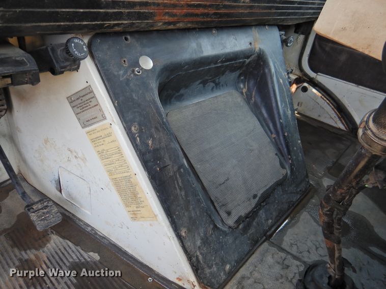 image for item JX9906 1990 Mack CS200P  utility / service truck