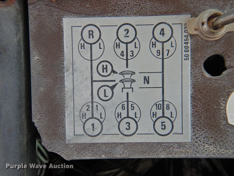 image for item JX9906 1990 Mack CS200P  utility / service truck