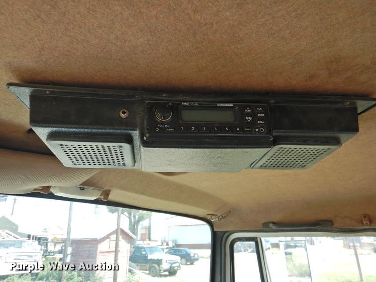 image for item JX9906 1990 Mack CS200P  utility / service truck