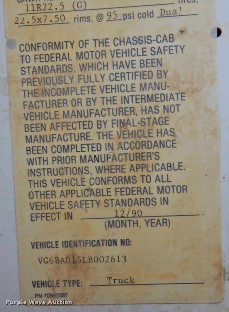 image for item JX9906 1990 Mack CS200P  utility / service truck