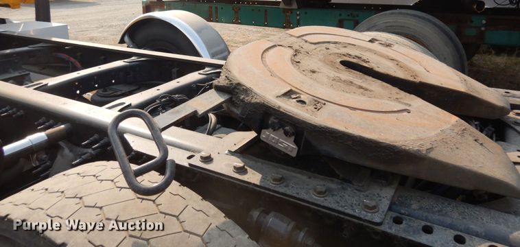 image for item JZ9860 2016 Freightliner Cascadia 125  semi truck