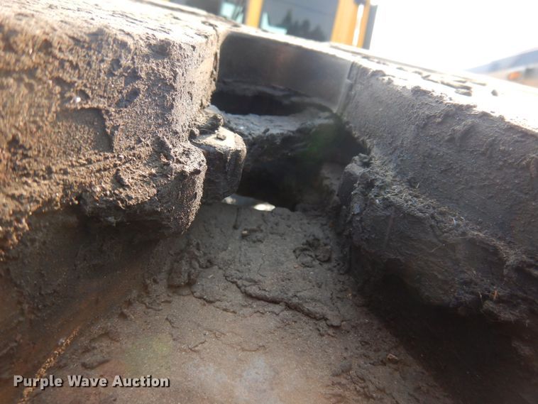 image for item JZ9860 2016 Freightliner Cascadia 125  semi truck