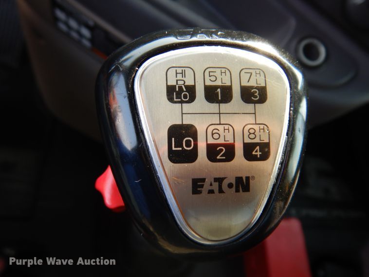 image for item JZ9860 2016 Freightliner Cascadia 125  semi truck