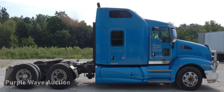 image for item KI9667 2012 Kenworth T660  semi truck